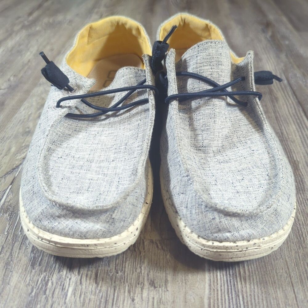 Hey Dude Shoes Womens Size 7 Wendy Chambray White Blue Slip On Loafers Flats - Picture 3 of 13